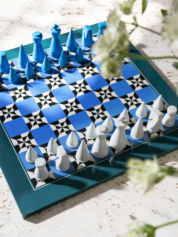 Lacquered Chess