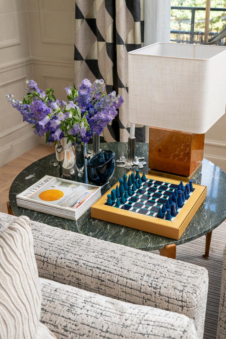 Lacquered Chess