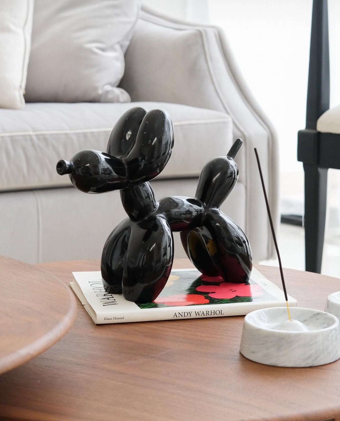 Balloon_dog_marmol_negro_3