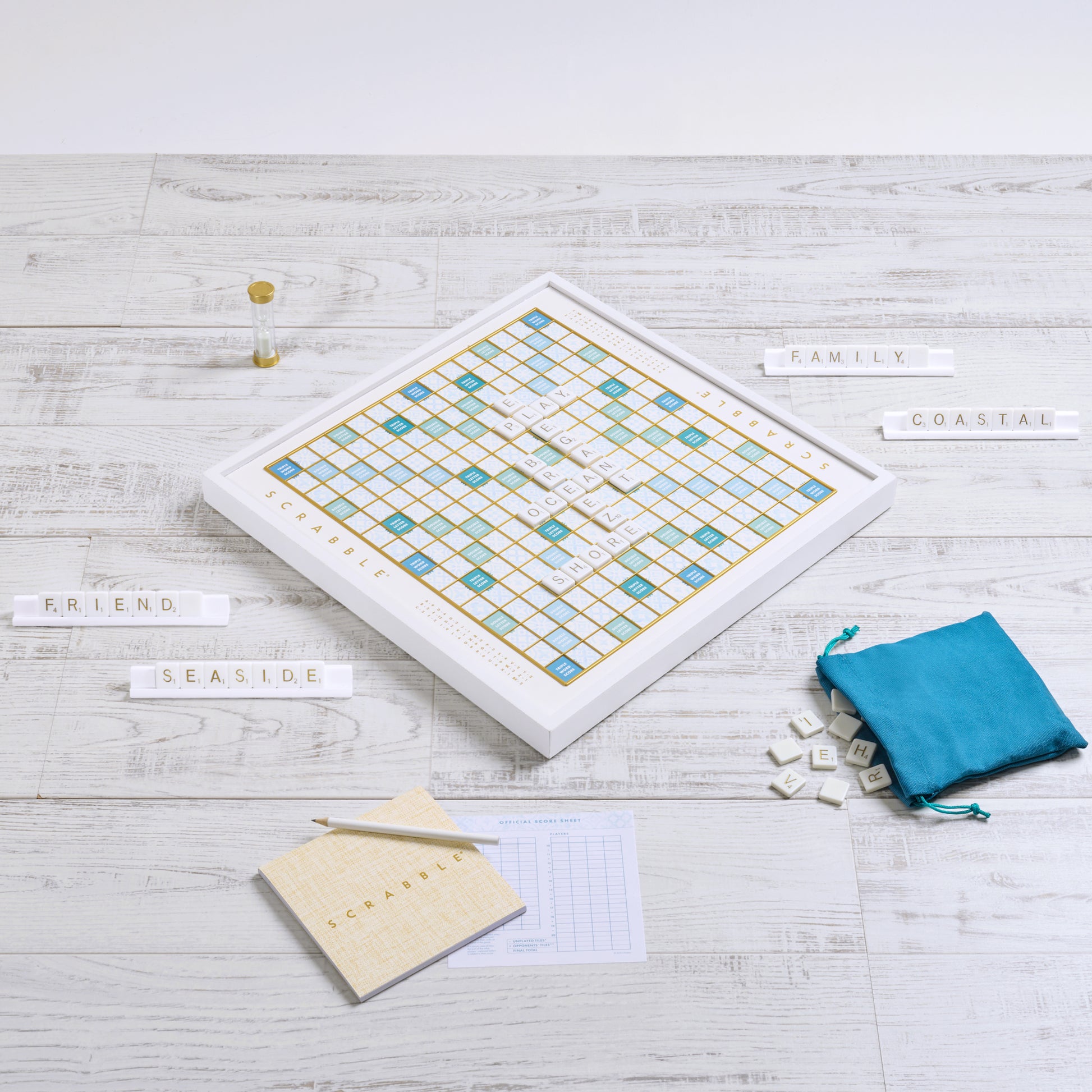 Scrabble_Bianco_Edition_diseno_blanco_aesthetic